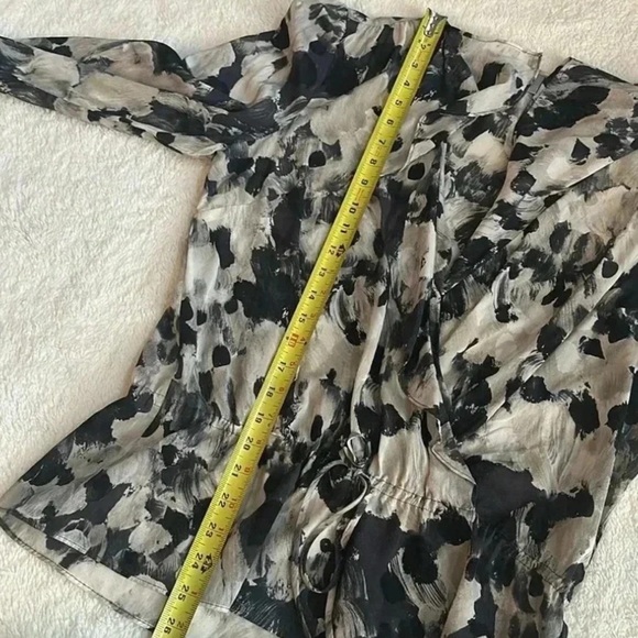 Classiques Entier Womens‎ Silk Semi Sheer Lightweight Feminine Chic Blouse M - Picture 7 of 9